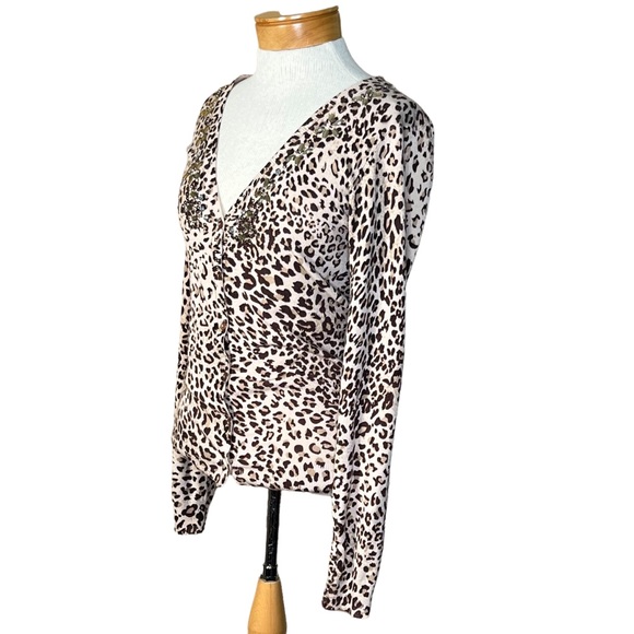 Women’s Vertigo Leopard Print V-Neck Button Front Cardigan With Rhinestones XS-S - Picture 12 of 12